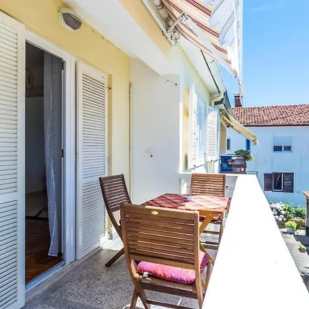 Apartman With A Parking Space - 5773 Zára