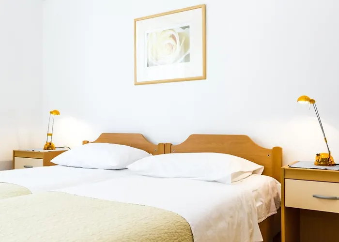 Apartman With A Parking Space - 5773 Zára