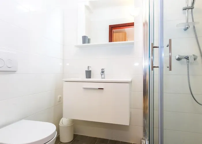 With A Parking Space - 5773 *